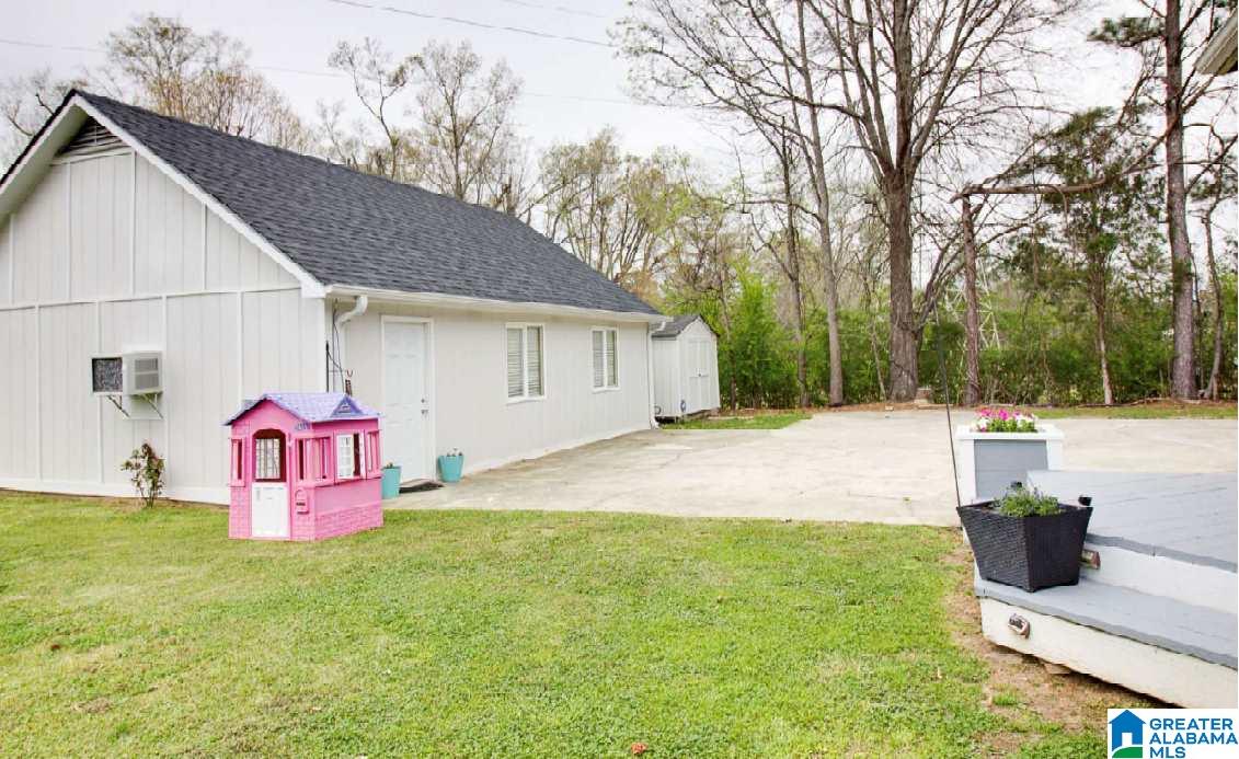6203 Pocahontas Road Bessemer, AL 35022 - Photo 3 of 22