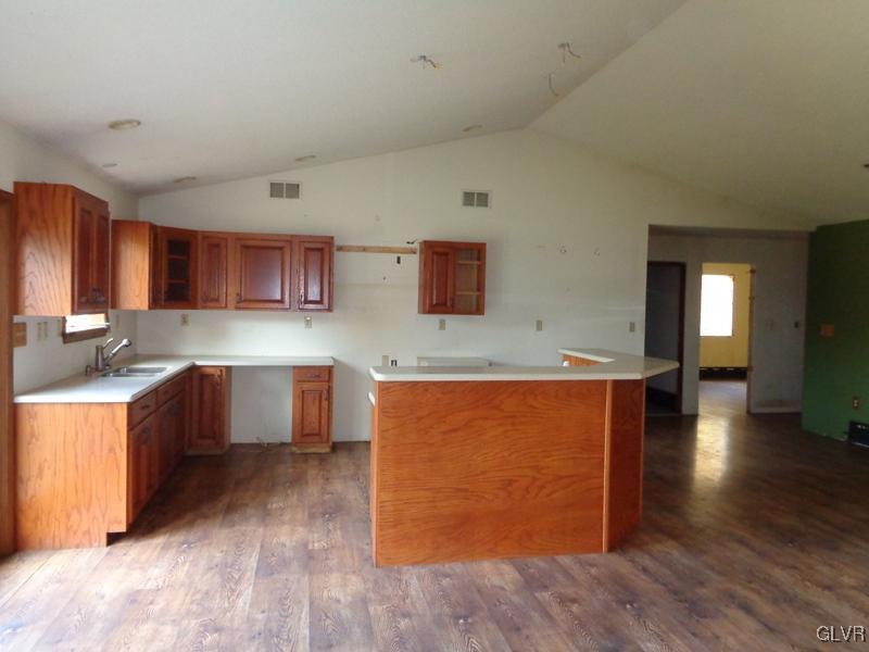 179 Heck Road Kunkletown, PA 18058 - Photo 5 of 18 Gallery Image 5