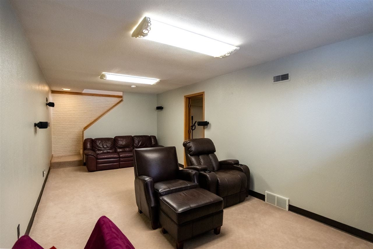 6909 West Park Road Northeast Cedar Rapids, IA 52402 - Photo 31 of 39 Gallery Image 31