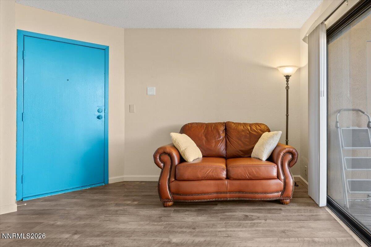 2700 Plumas Street, Unit 208 Reno, NV 89509 - Photo 5 of 24 05-2700 Plumas Unit 208 Reno NV 89509 (4