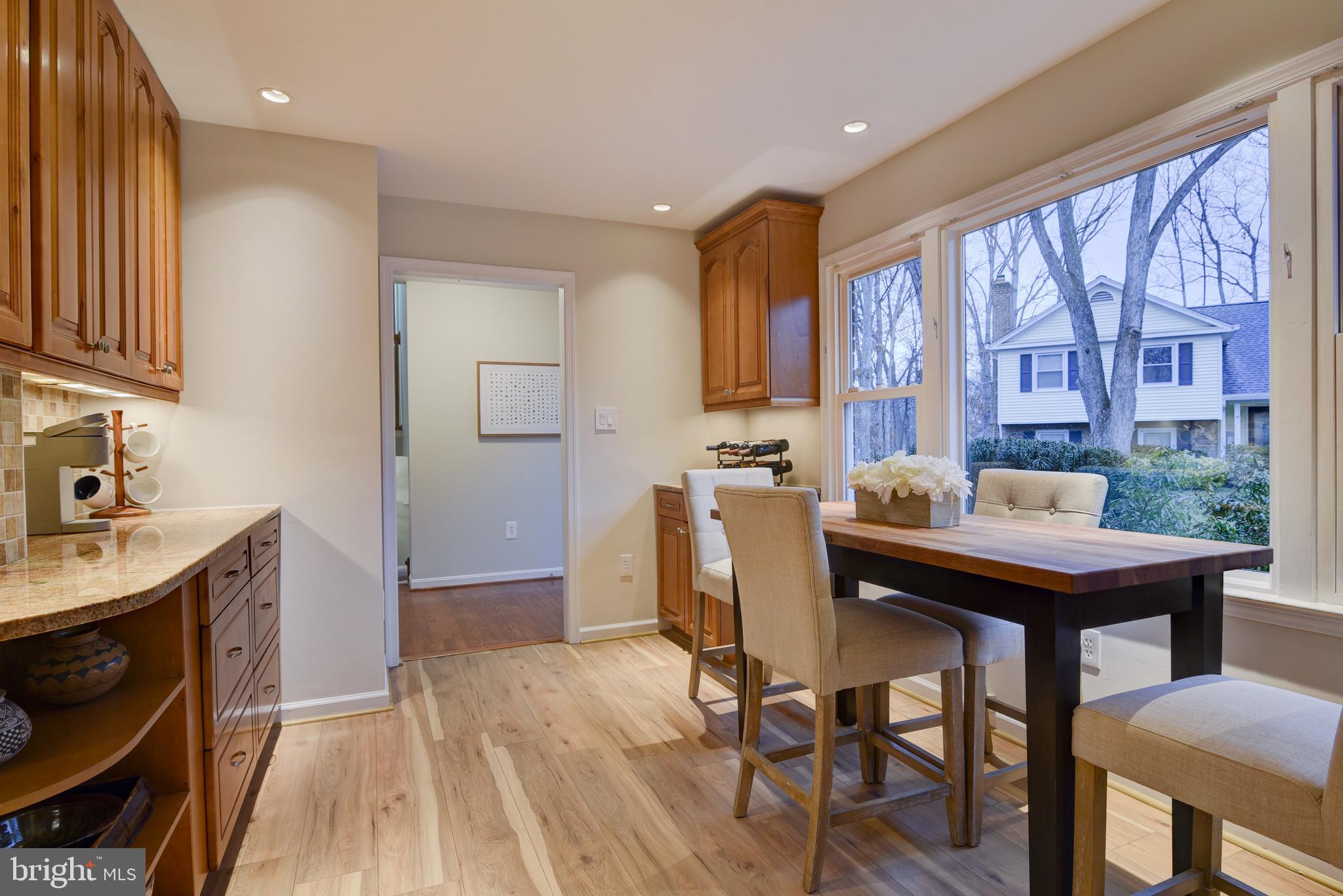 1520 Coat Ridge Road Herndon, VA 20170 - Photo 14 of 33 View of Breakfast Area to Foyer.