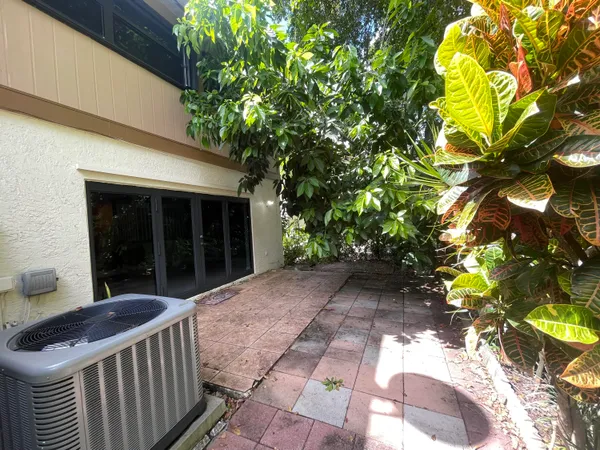 $2,850 | 3011 Northwest 48th Avenue, Coconut Creek, FL 33063