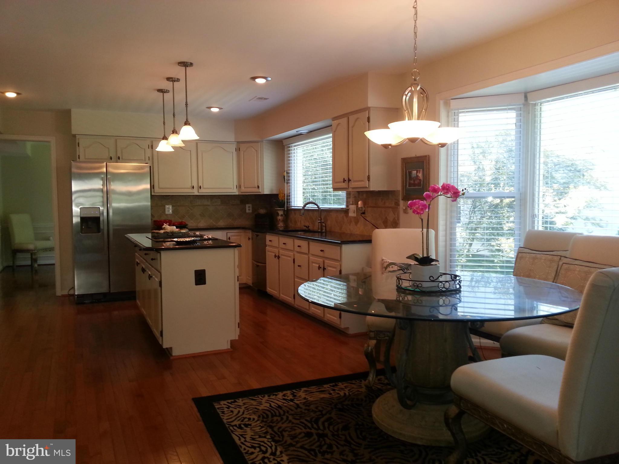 6818 Compton Heights Circle Clifton, VA 20124 - Photo 12 of 26 Kitchen