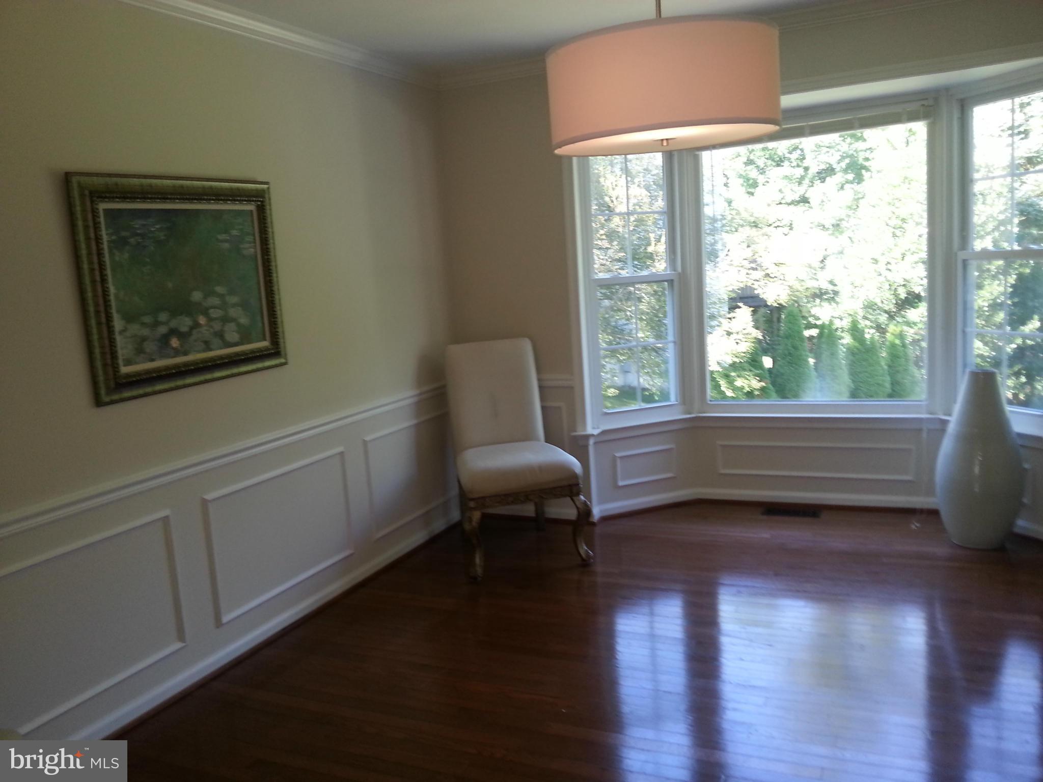 6818 Compton Heights Circle Clifton, VA 20124 - Photo 10 of 26 Dining Room