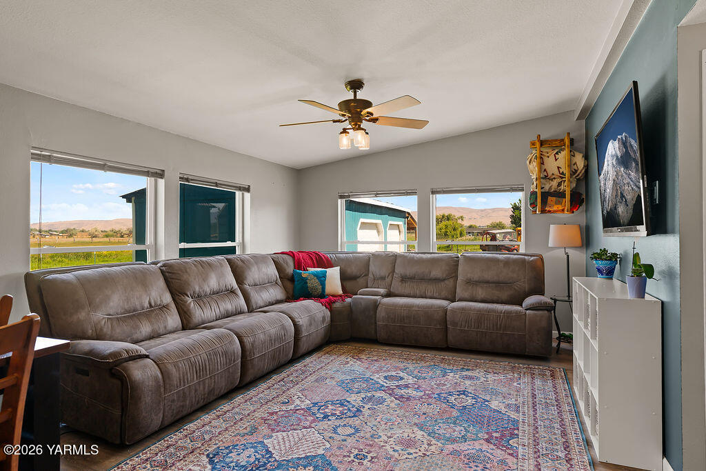 4421 Bell Road Yakima, WA 98901 - Photo 15 of 44 4421BellRd-28copy