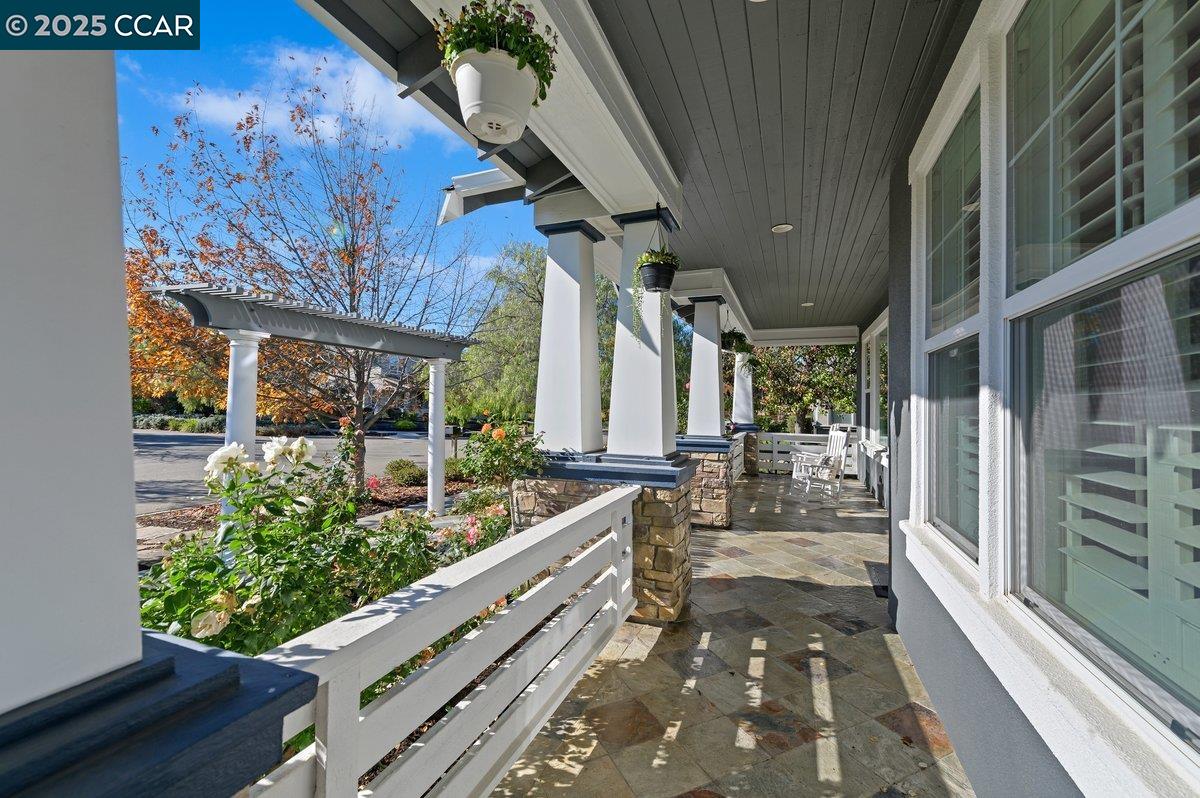 5656 Stockton Loop Livermore, CA 94550 - Photo 3 of 37 a sitting area with balcony view