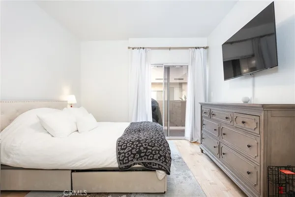 $349,999 | 19350 Sherman Way, Unit 124, Reseda, CA 91335