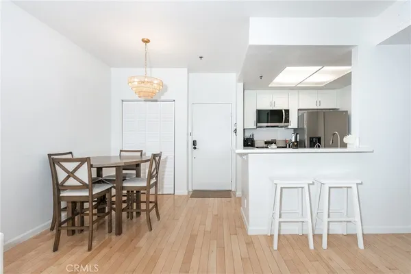 $349,999 | 19350 Sherman Way, Unit 124, Reseda, CA 91335