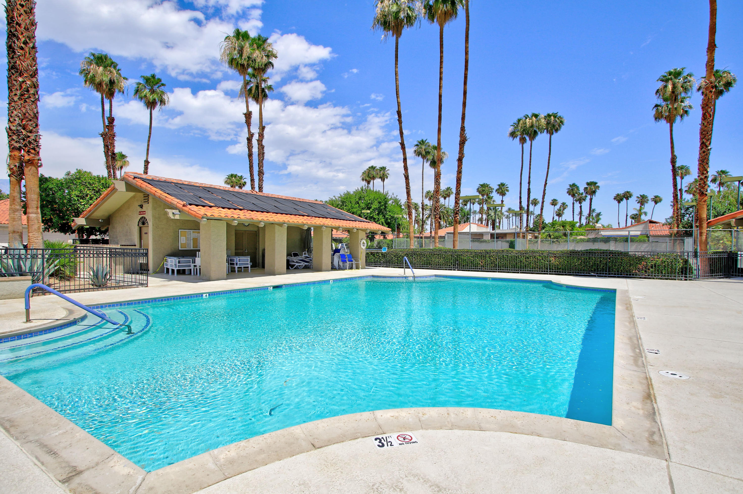 87 Magdalena Drive Rancho Mirage, CA 92270 - Photo 57 of 64 x (2)