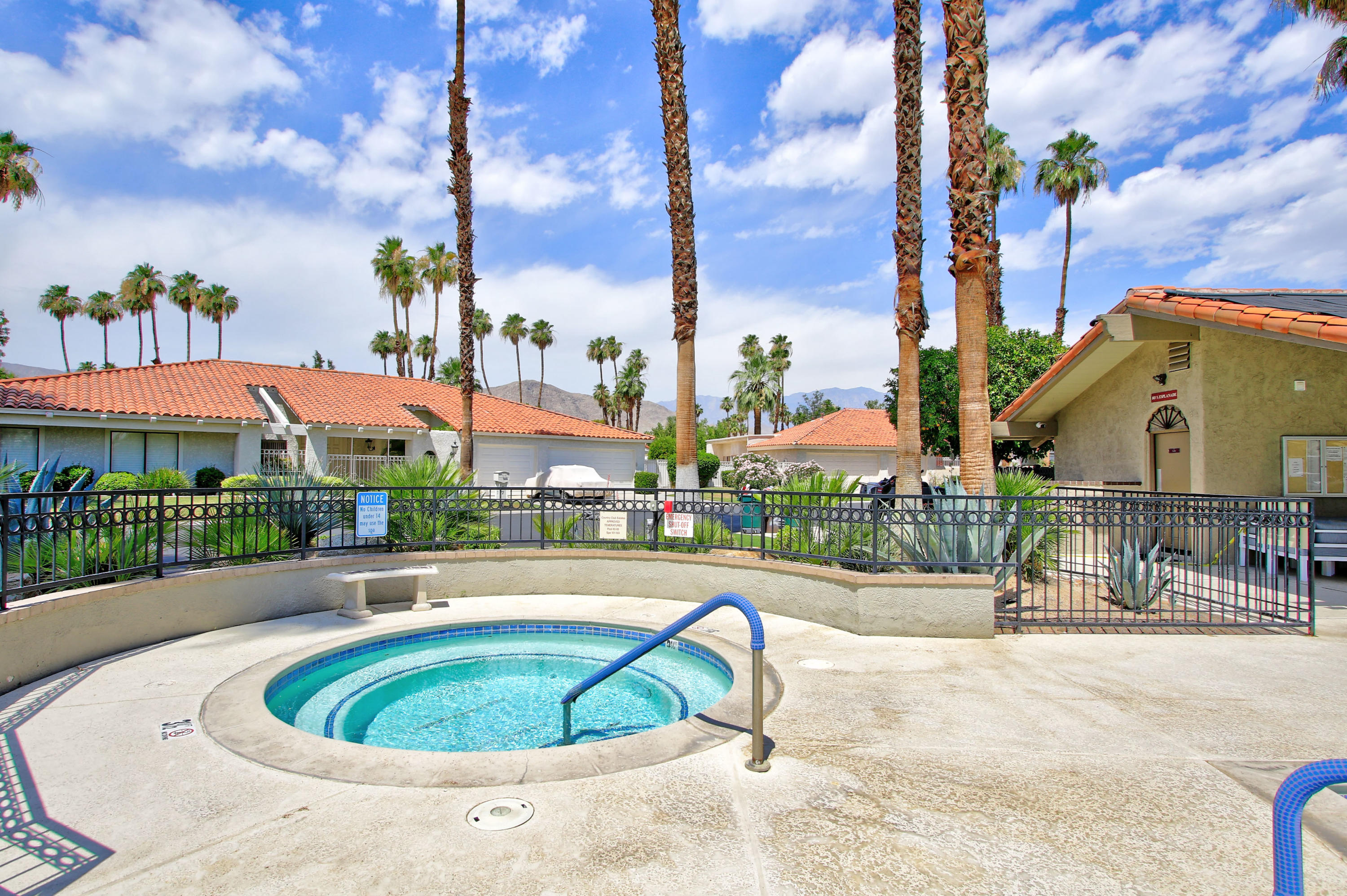87 Magdalena Drive Rancho Mirage, CA 92270 - Photo 58 of 64 x (3)