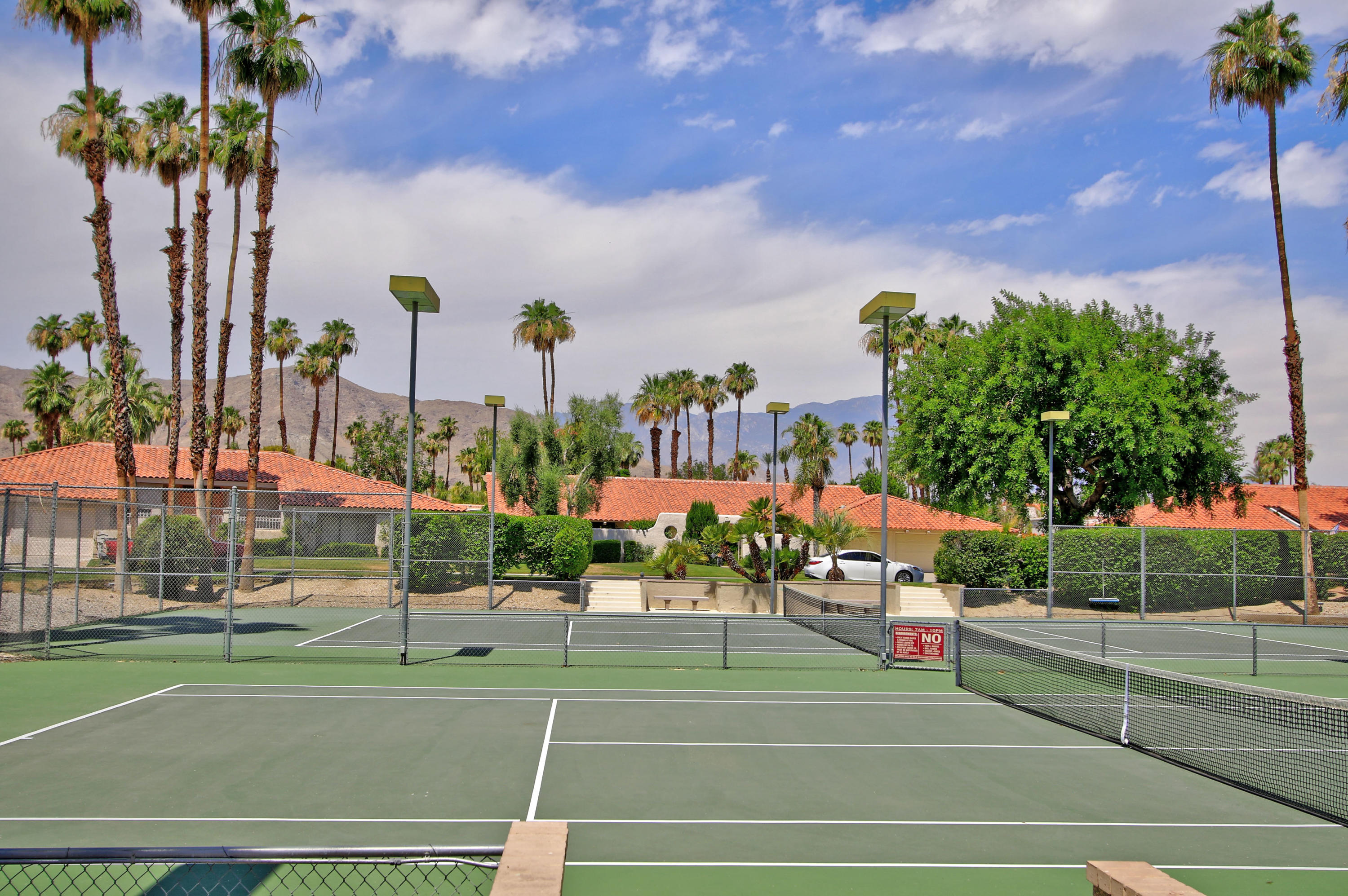 87 Magdalena Drive Rancho Mirage, CA 92270 - Photo 62 of 64 a view of a basketball court