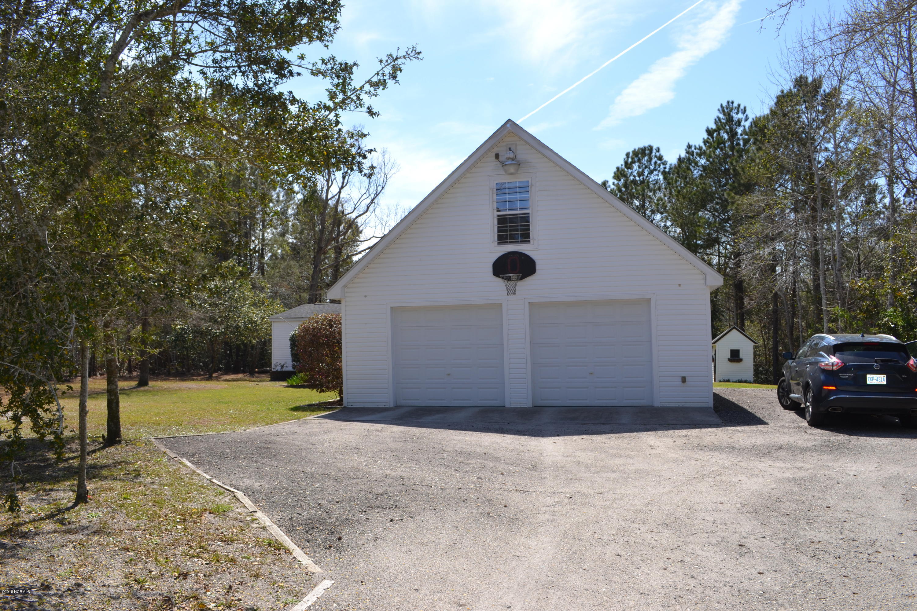 1222 Watts Landing Road Hampstead, NC 28443 - Photo 3 of 32 Two Story Garage