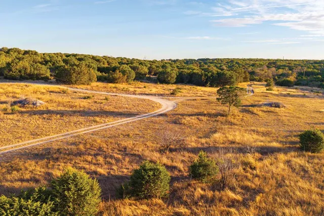 $3,477,420 | 6729 Highway 281, Lampasas, TX 76550