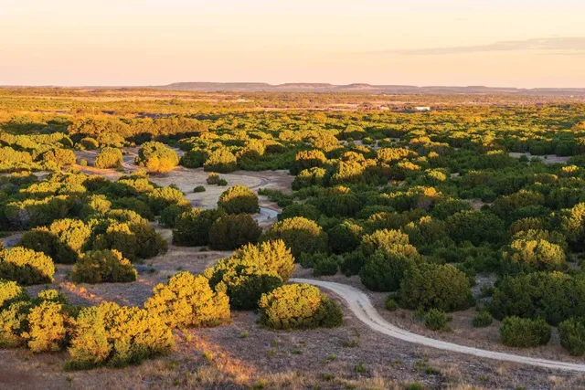 $3,477,420 | 6729 Highway 281, Lampasas, TX 76550