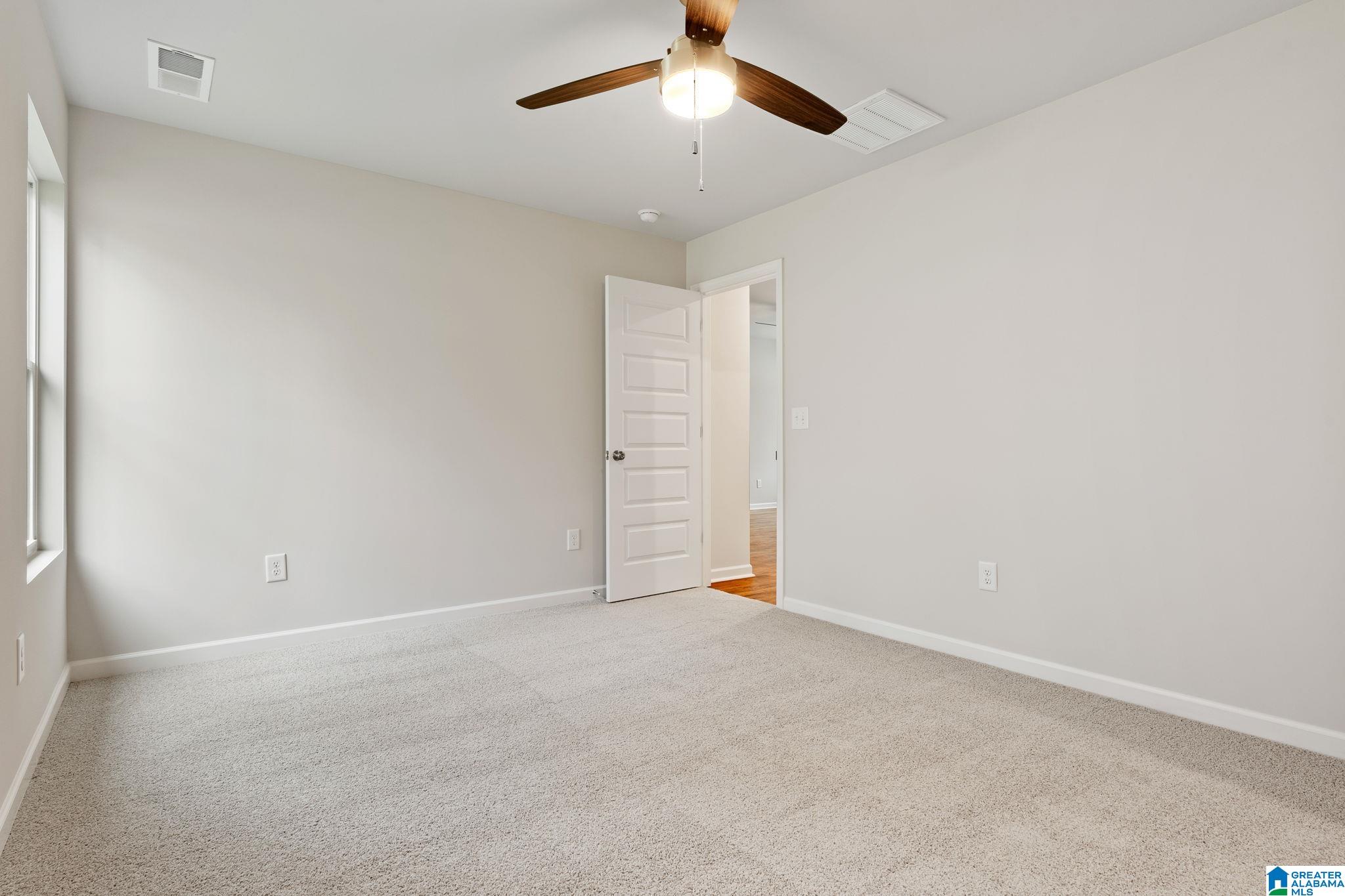884 Camden Loop Calera, AL 35040 - Photo 5 of 16