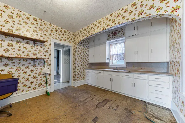 $199,000 | 208 Highway 5, Arlington, MN 55307