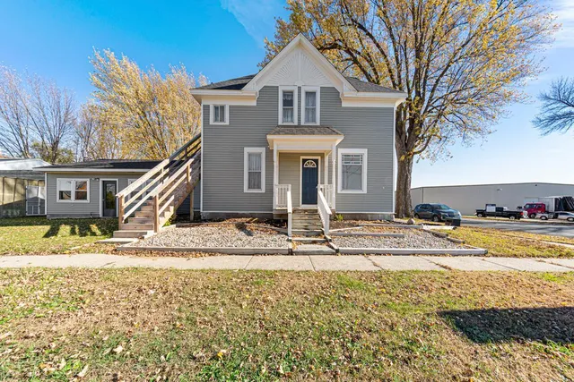 $210,000 | 208 Highway 5, Arlington, MN 55307