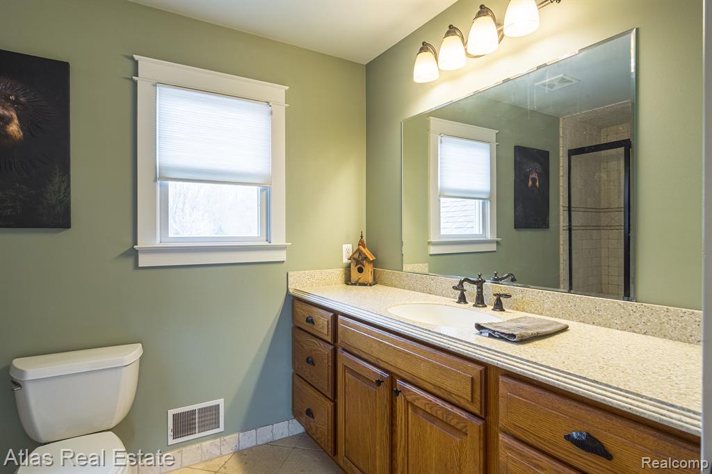2716 Lake George Road Leonard, MI 48367 - Photo 52 of 98