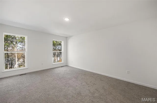 $490,000 | 5653 Sun Bear Drive, House Springs, MO 63051