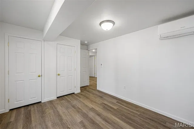 $490,000 | 5653 Sun Bear Drive, House Springs, MO 63051