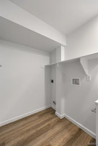 $490,000 | 5653 Sun Bear Drive, House Springs, MO 63051