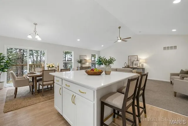 $490,000 | 5653 Sun Bear Drive, House Springs, MO 63051