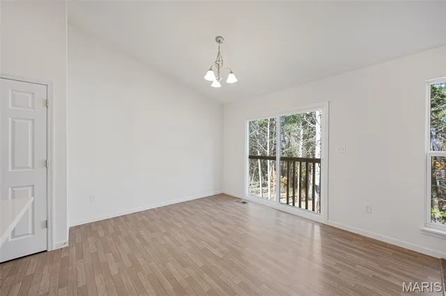 $490,000 | 5653 Sun Bear Drive, House Springs, MO 63051