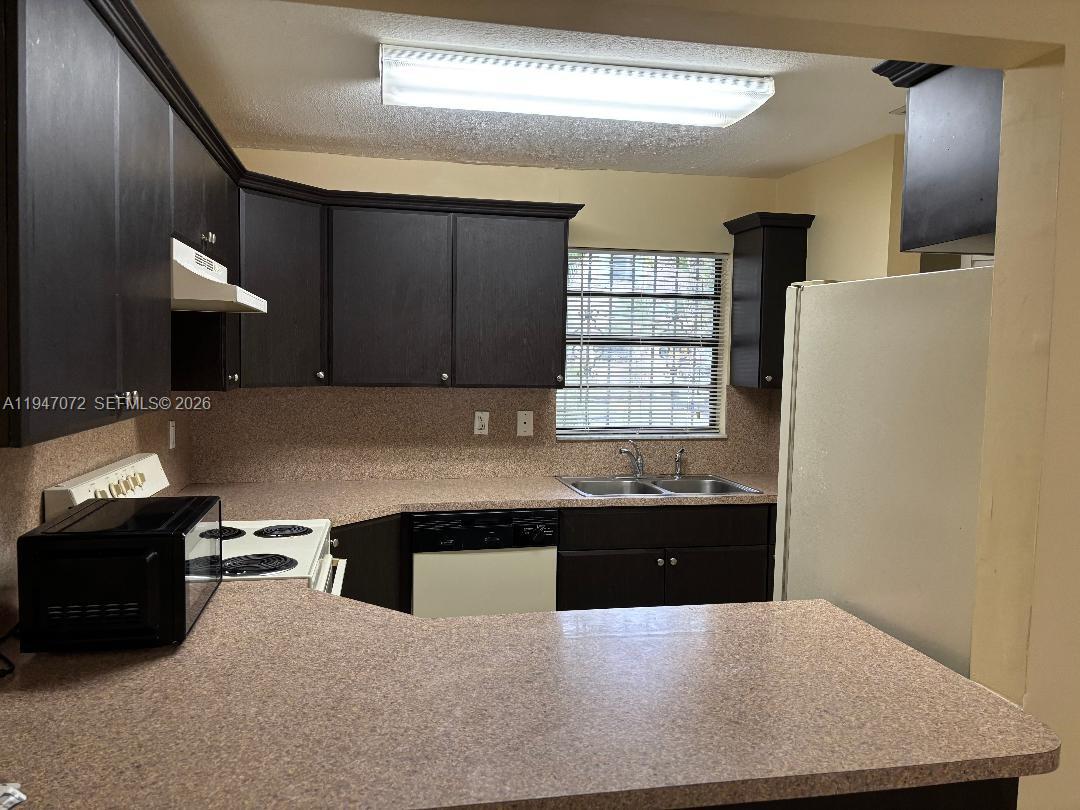 3610 Southwest 112th Avenue, Unit 62 Miami, FL 33165 - Photo 3 of 13