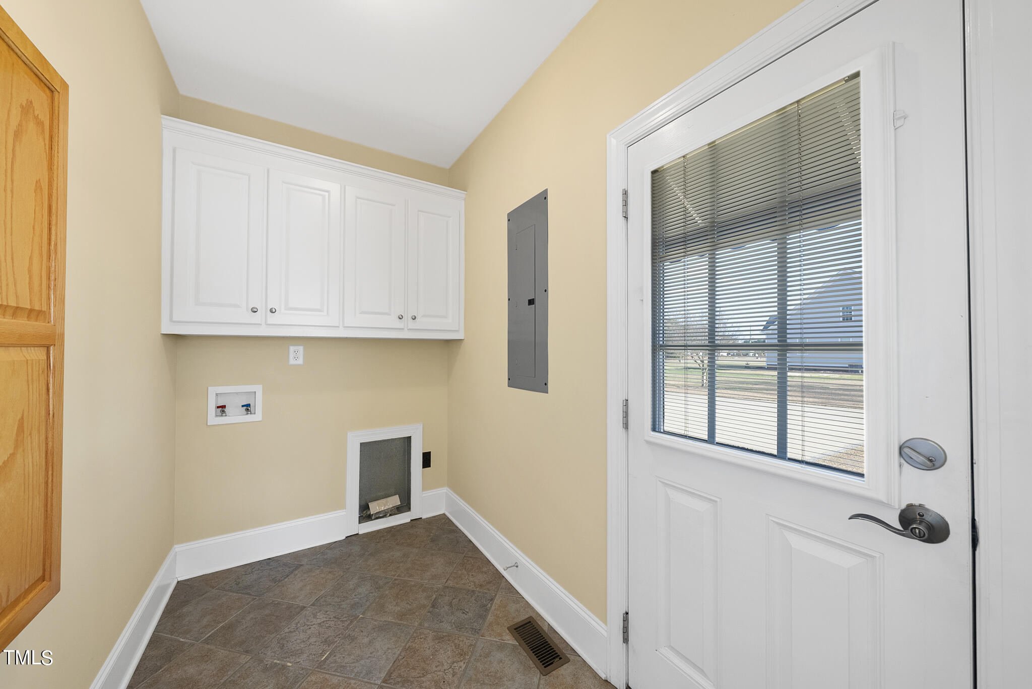 8480 Kennebec Road Willow Spring, NC 27592 - Photo 31 of 68 Mud Room