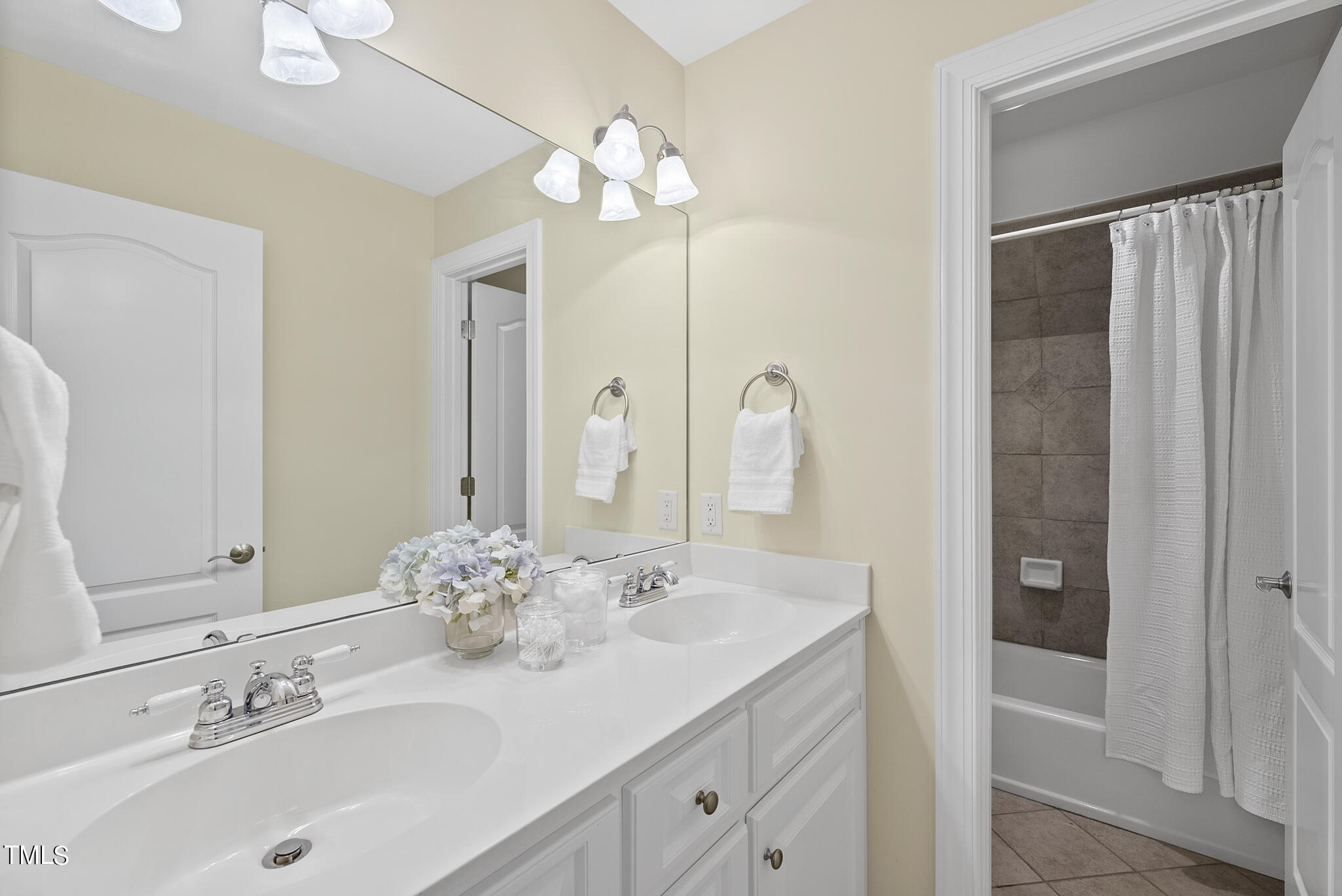 8480 Kennebec Road Willow Spring, NC 27592 - Photo 42 of 68 Hall Bath