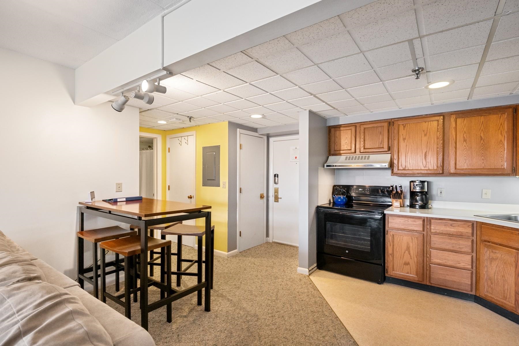 137 East Mountain Road, Unit 2E8 Killington, VT 05751 - Photo 25 of 29 Gallery Image 25