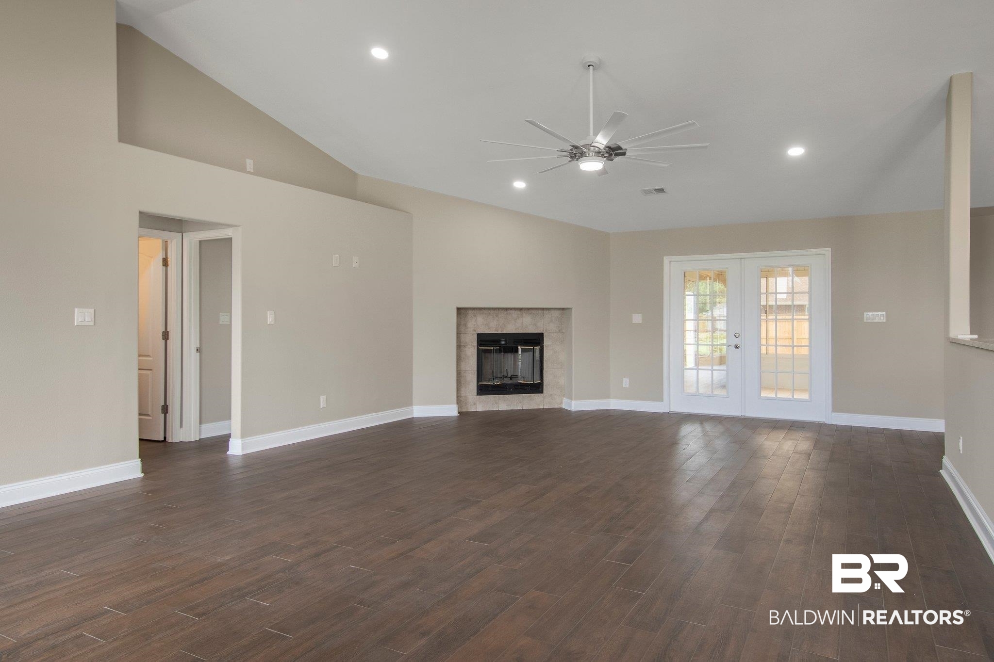 1040 Destin Avenue Foley, AL 36535 - Photo 17 of 50