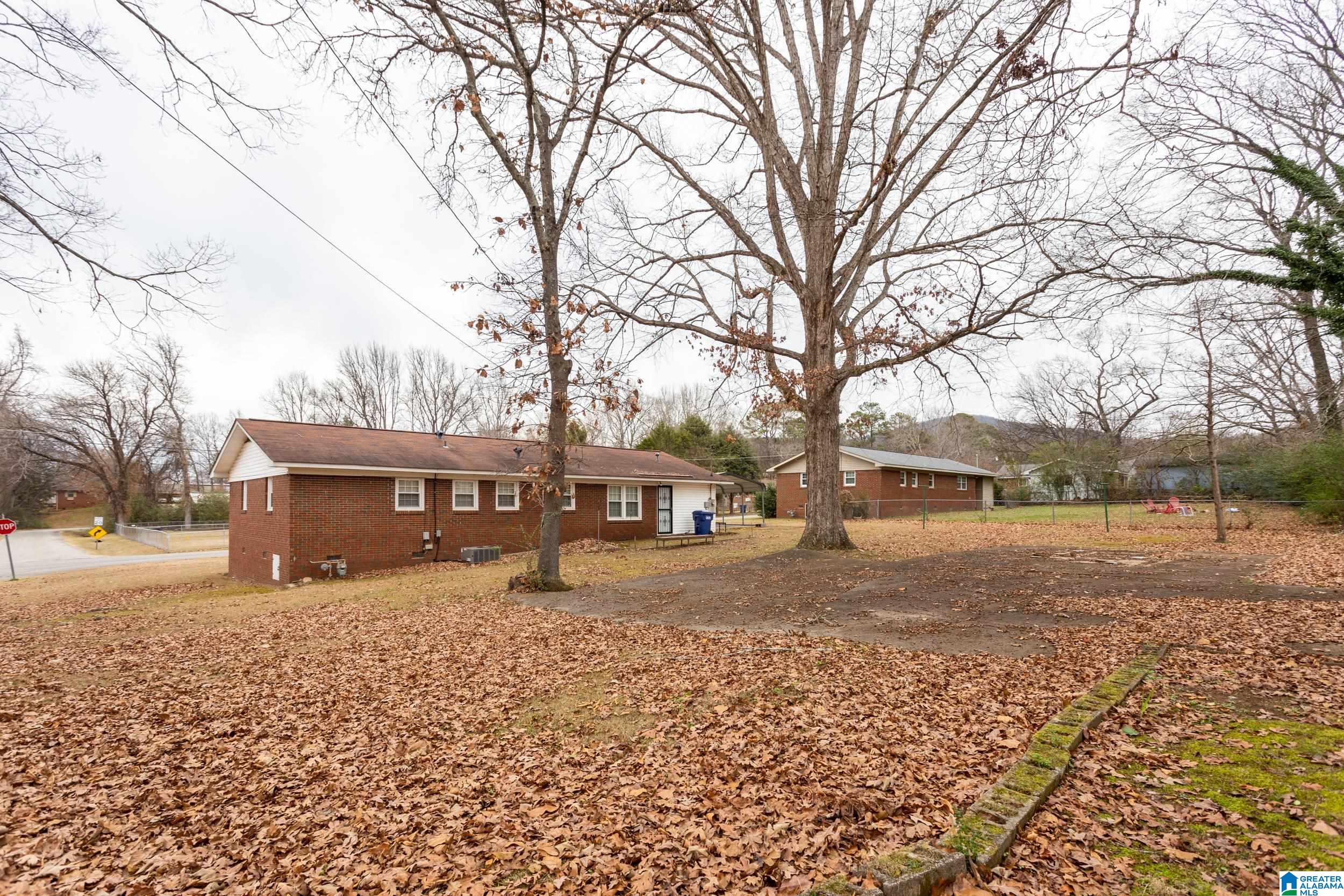 144 Tolbert Street Anniston, AL 36201 - Photo 5 of 30