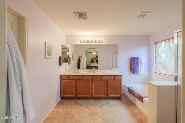 $599,999 | 1538 East Nightingale Lane, Gilbert, AZ 85298