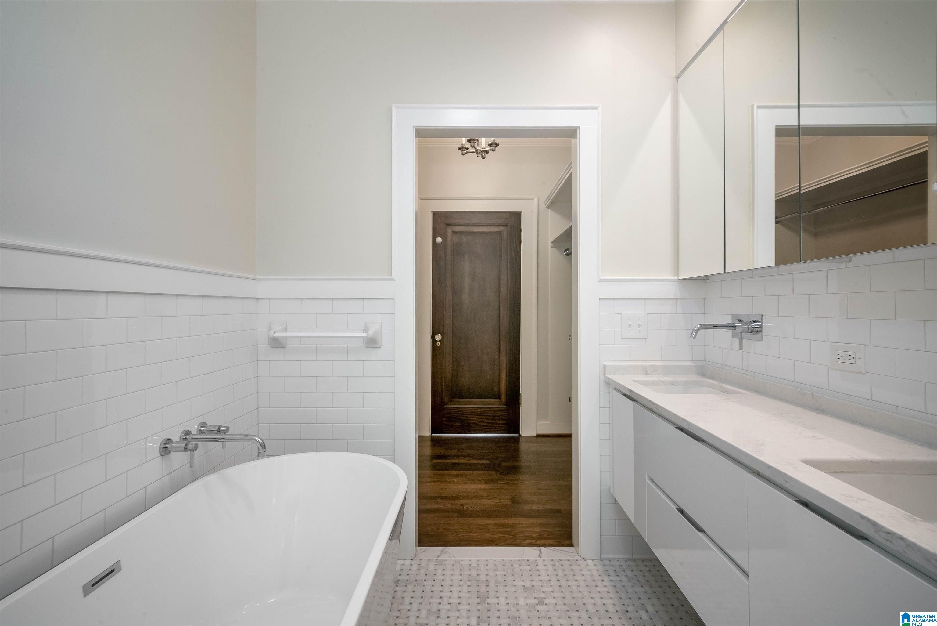 1011 Glen View Road Birmingham, AL 35222 - Photo 24 of 35