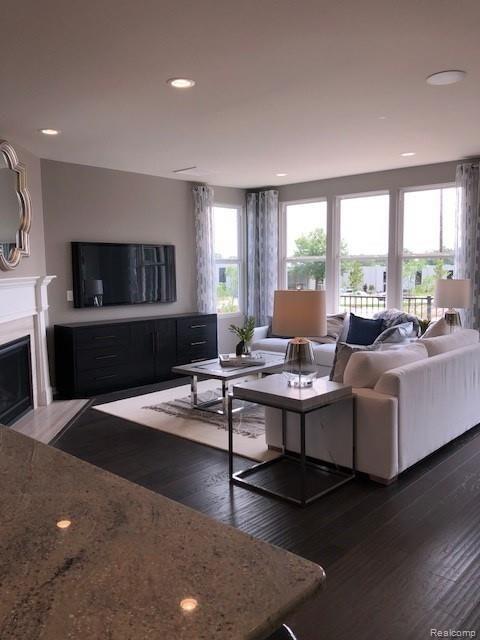 22470 Woodbridge Lane, Unit 28 Novi, MI 48375 - Photo 4 of 13