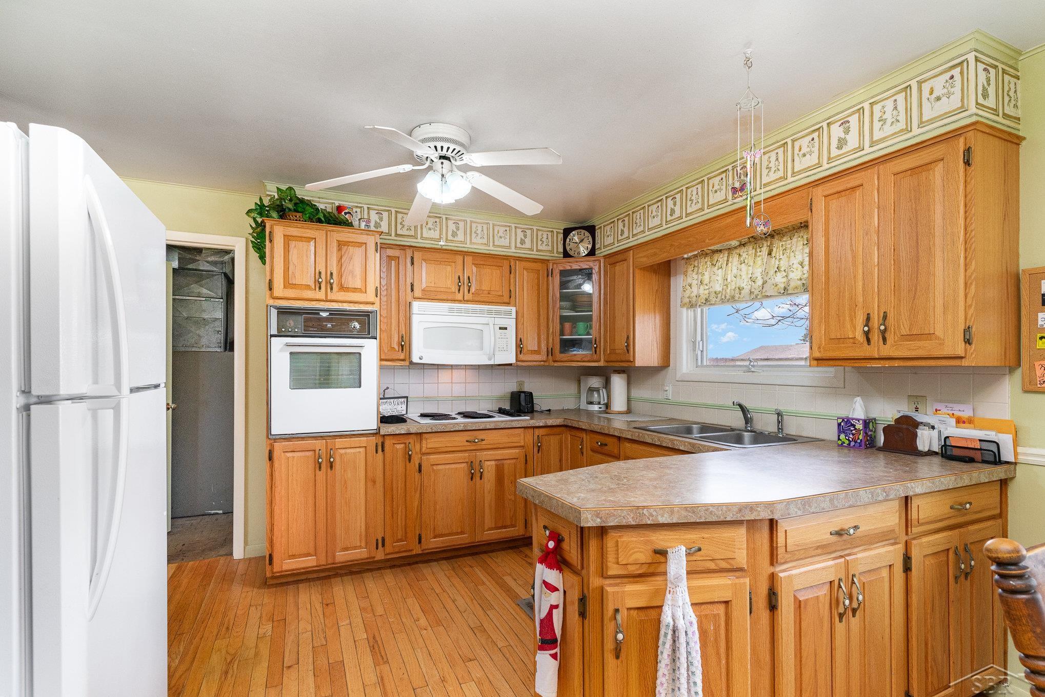 1360 South Grey Road Midland, MI 48640 - Photo 12 of 30