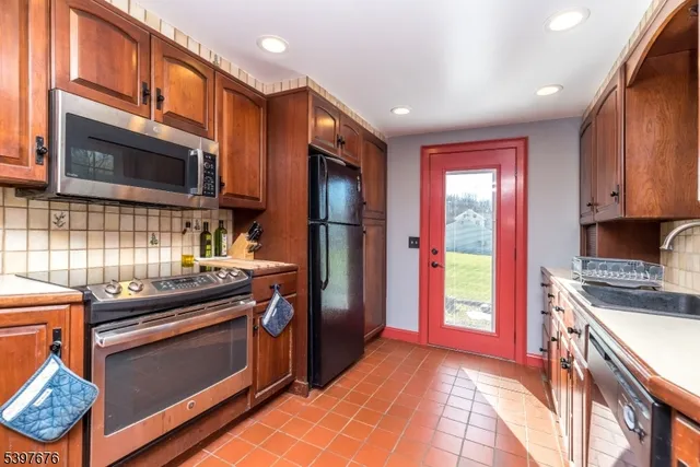 $315,000 | 23 Musconetcong Street, Phillipsburg, NJ 08865