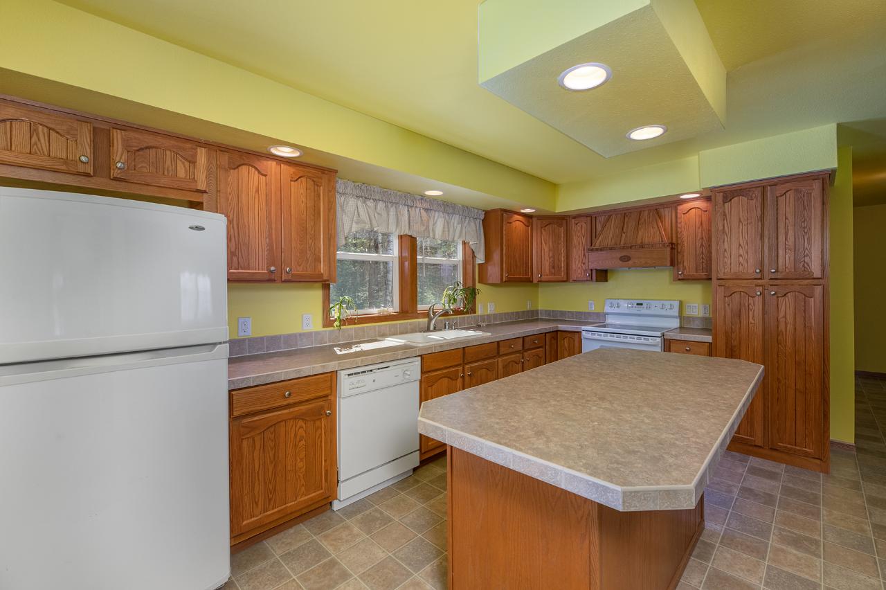 512 Meta Lake Road Eagle River, WI 54521 - Photo 3 of 38 Gallery Image 3
