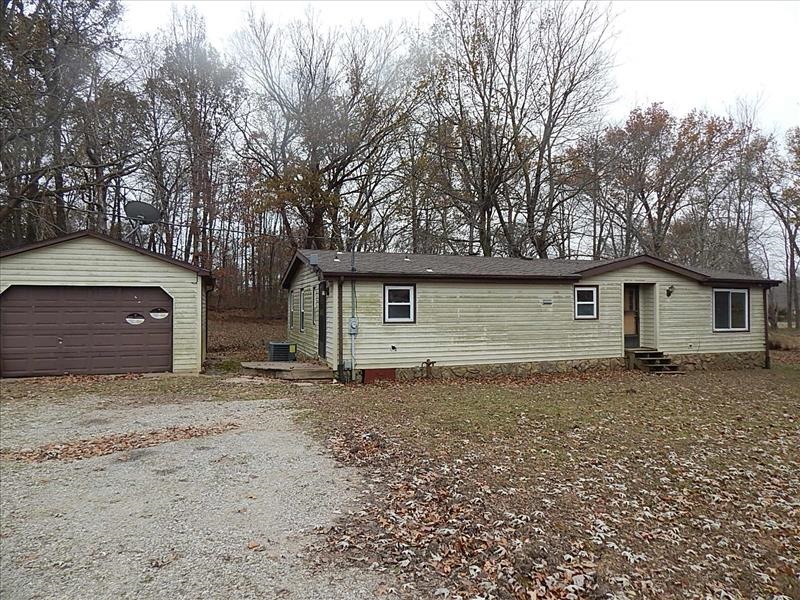 175 Indiana Street Elberfeld, IN 47613 - Photo 1 of 13 Gallery Image 1