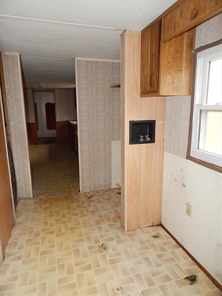 175 Indiana Street Elberfeld, IN 47613 - Photo 8 of 13 Gallery Image 8