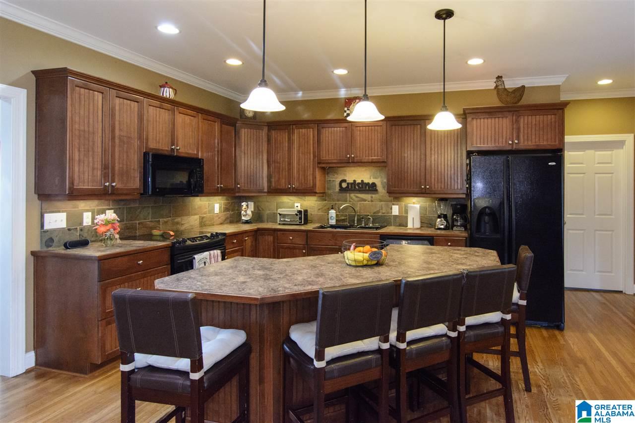275 Linwood Road Sterrett, AL 35147 - Photo 9 of 38