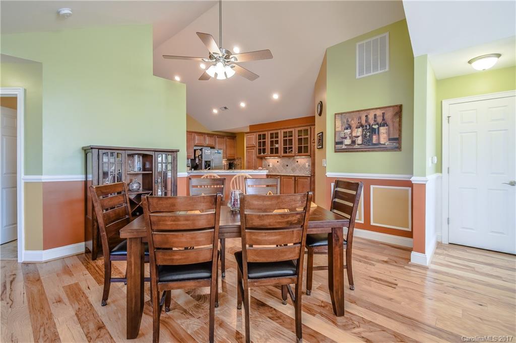 5229 Prosperity Ridge Road, Unit 5229 Charlotte, NC 28269 - Photo 9 of 24 Gallery Image 9