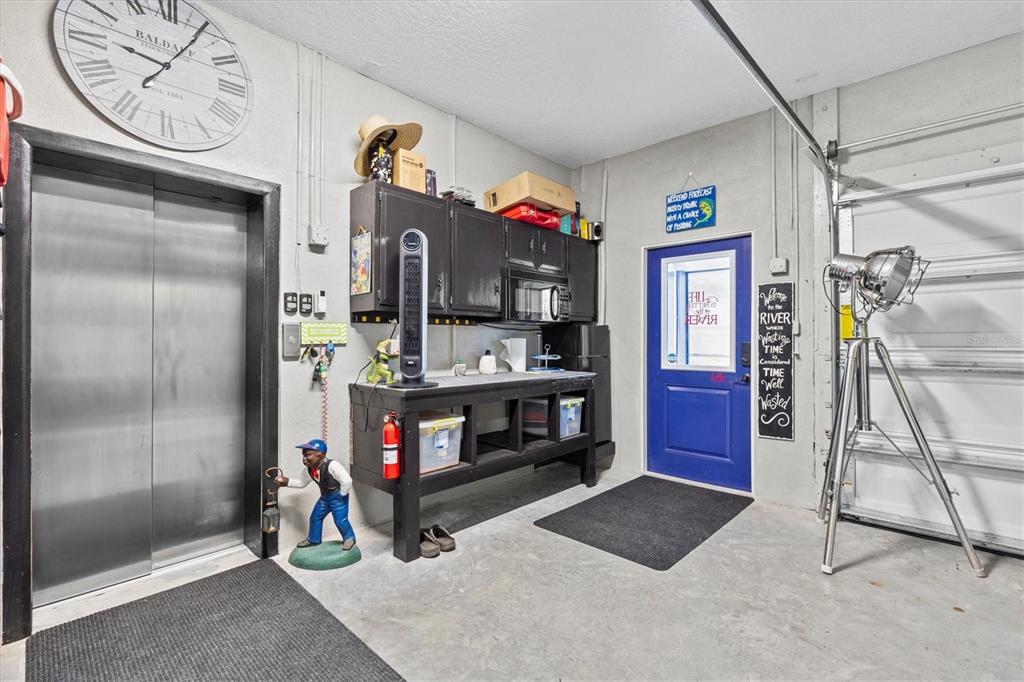 6241 Colony Circle Weeki Wachee, FL 34607 - Photo 16 of 69