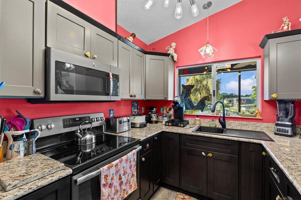 6241 Colony Circle Weeki Wachee, FL 34607 - Photo 35 of 69