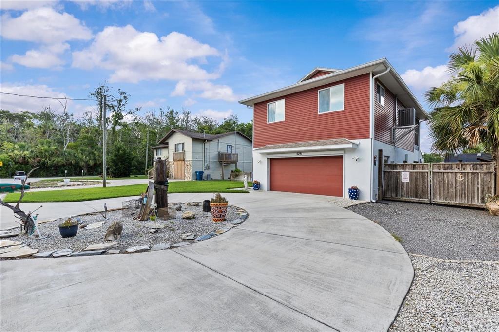 6241 Colony Circle Weeki Wachee, FL 34607 - Photo 7 of 69