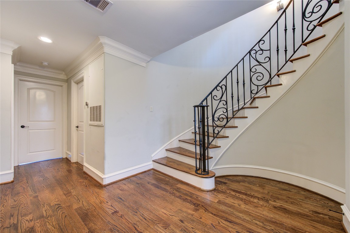 5226 Kiam Street, Unit 1015 Houston, TX 77007 - Photo 16 of 49 a view of entryway with wooden floor