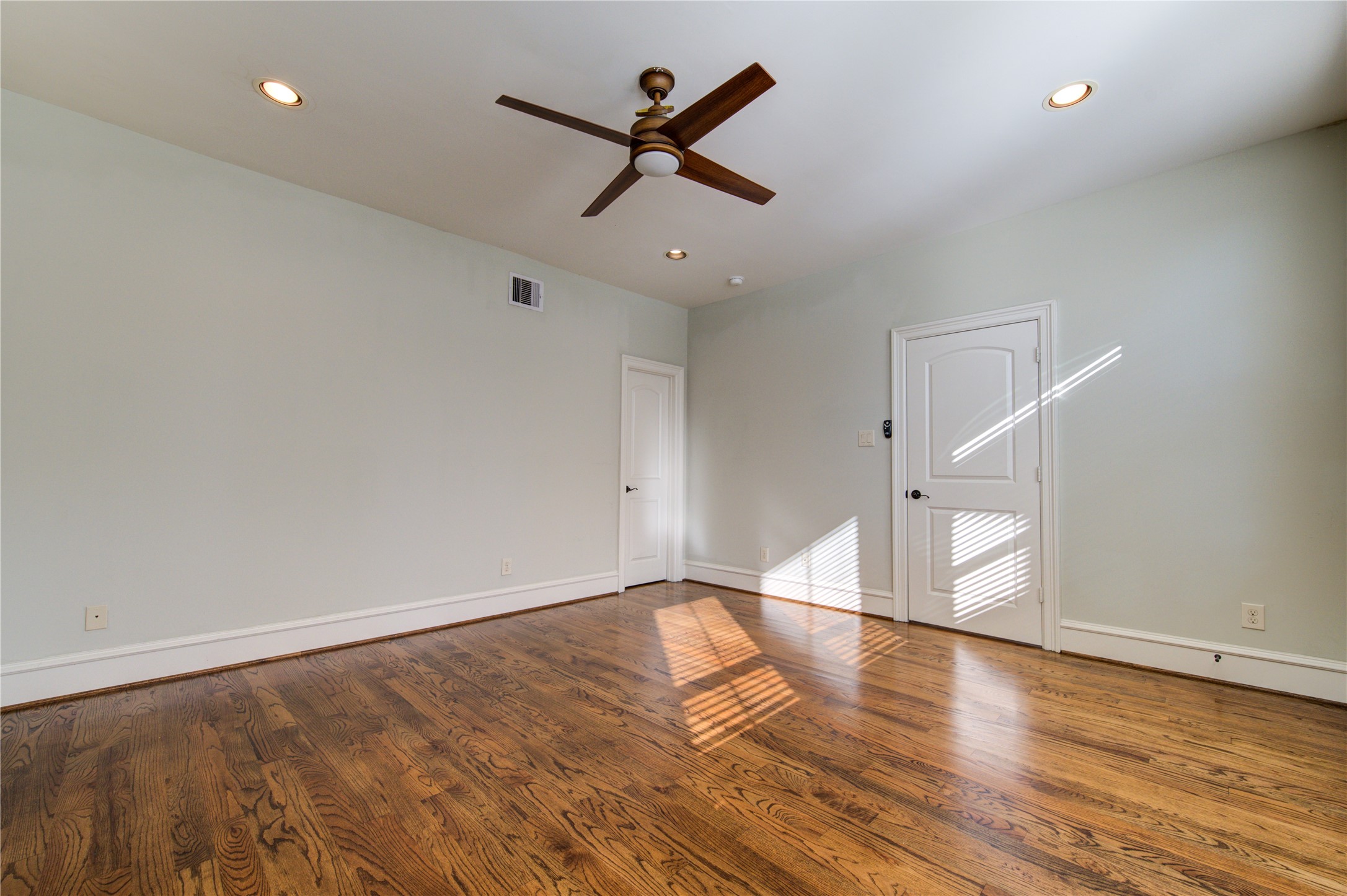 5226 Kiam Street, Unit 1015 Houston, TX 77007 - Photo 39 of 49