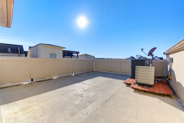 $3,398 | 5226 Kiam Street, Unit 1015, Houston, TX 77007