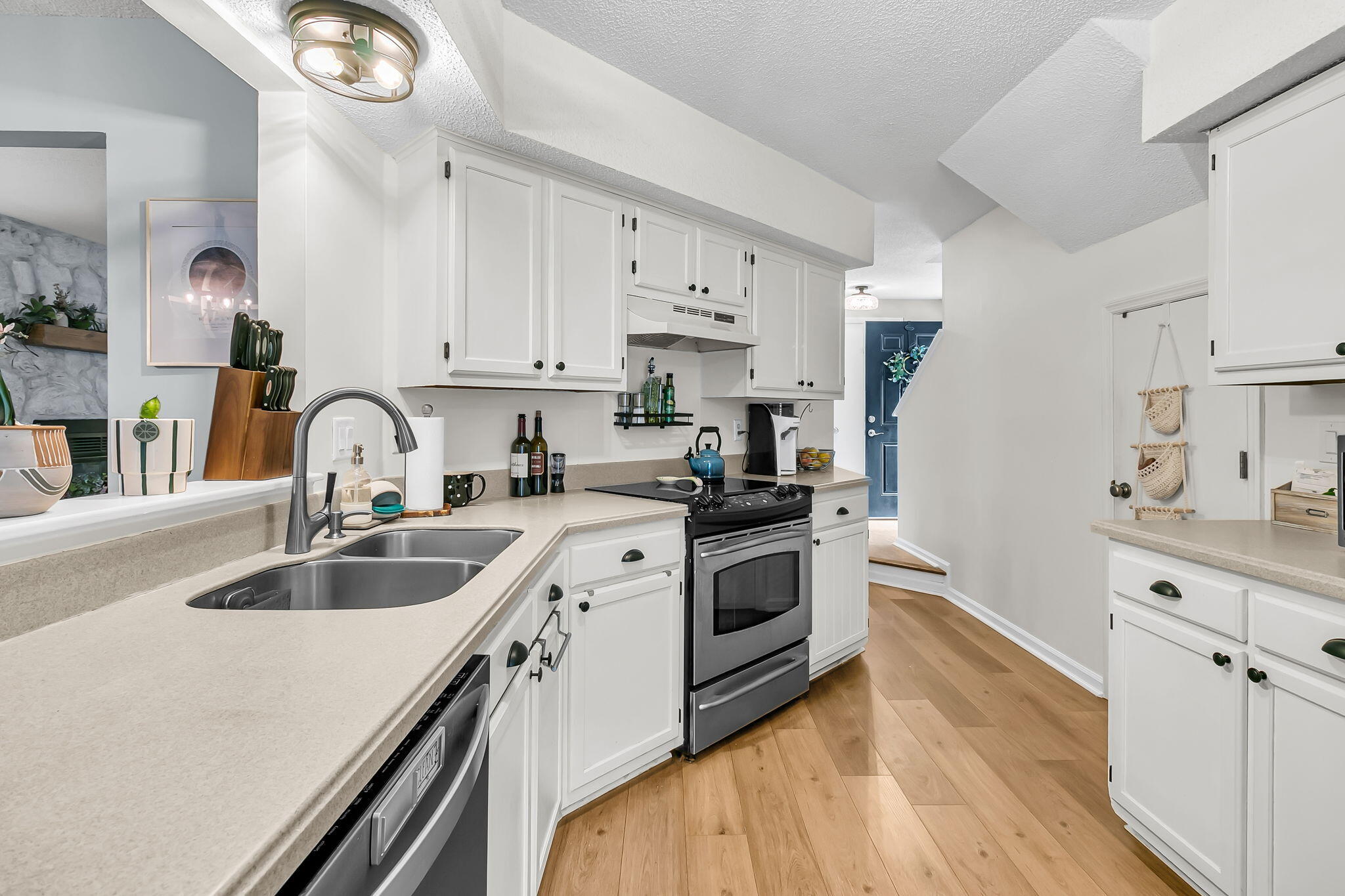 1415 Oak Landing Road Mount Pleasant, SC 29464 - Photo 14 of 42 Kitchen Feshly Painted